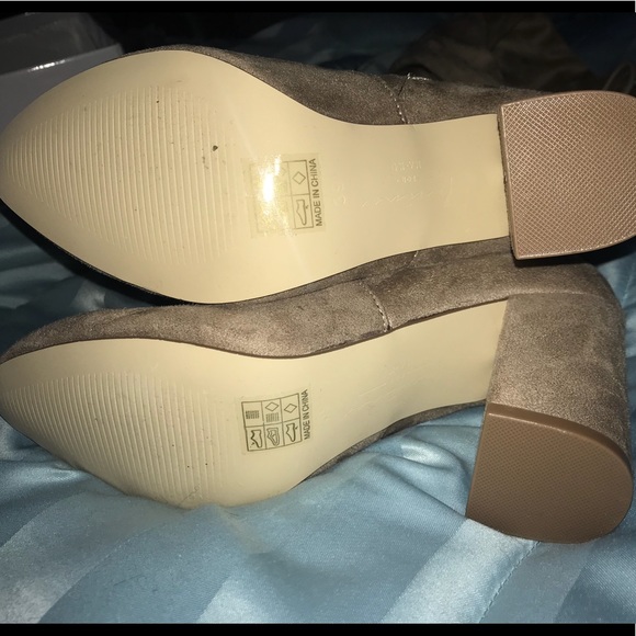 Over the knee boots - Picture 3 of 5